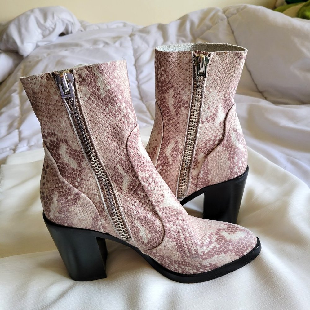 Dolce Vita Samie Snakeskin Zipper Leather Bootie